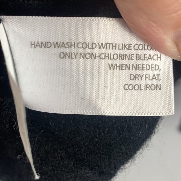 Gap Cashmere Sweater Womens Medium Black V Neck Pullover Soft Warm - Picture 6 of 6